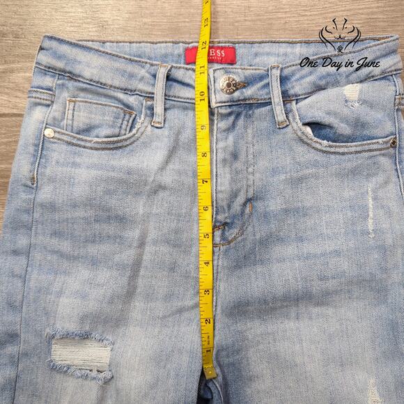 Guess Denim Shorts Size 28 (6) - Picture 4 of 7